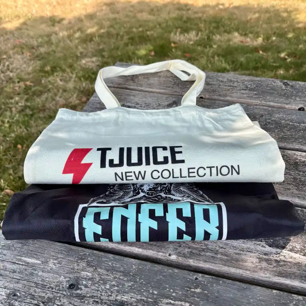 Tote bag